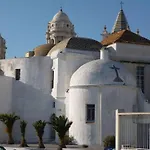 Grosse In Cadiz- Kathedrale In Der Naehe By Interhome *